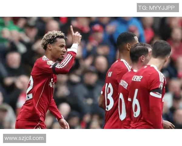 英超激战AC米兰狂胜利物浦五球大捷全场沸腾