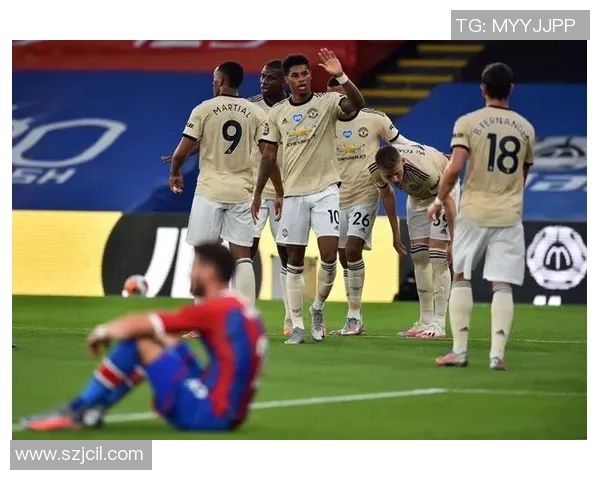 英超焦点战曼联与热刺激战成平点球大战引发全场热烈反响 英超焦点战曼联与热刺激战成平点球大战引发全场热烈反响