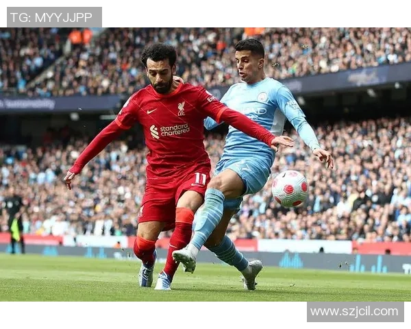 足总杯精彩对决:里昂与AC米兰战成平局引发全场热烈反响 足总杯精彩对决:里昂与AC米兰战成平局引发全场热烈反响